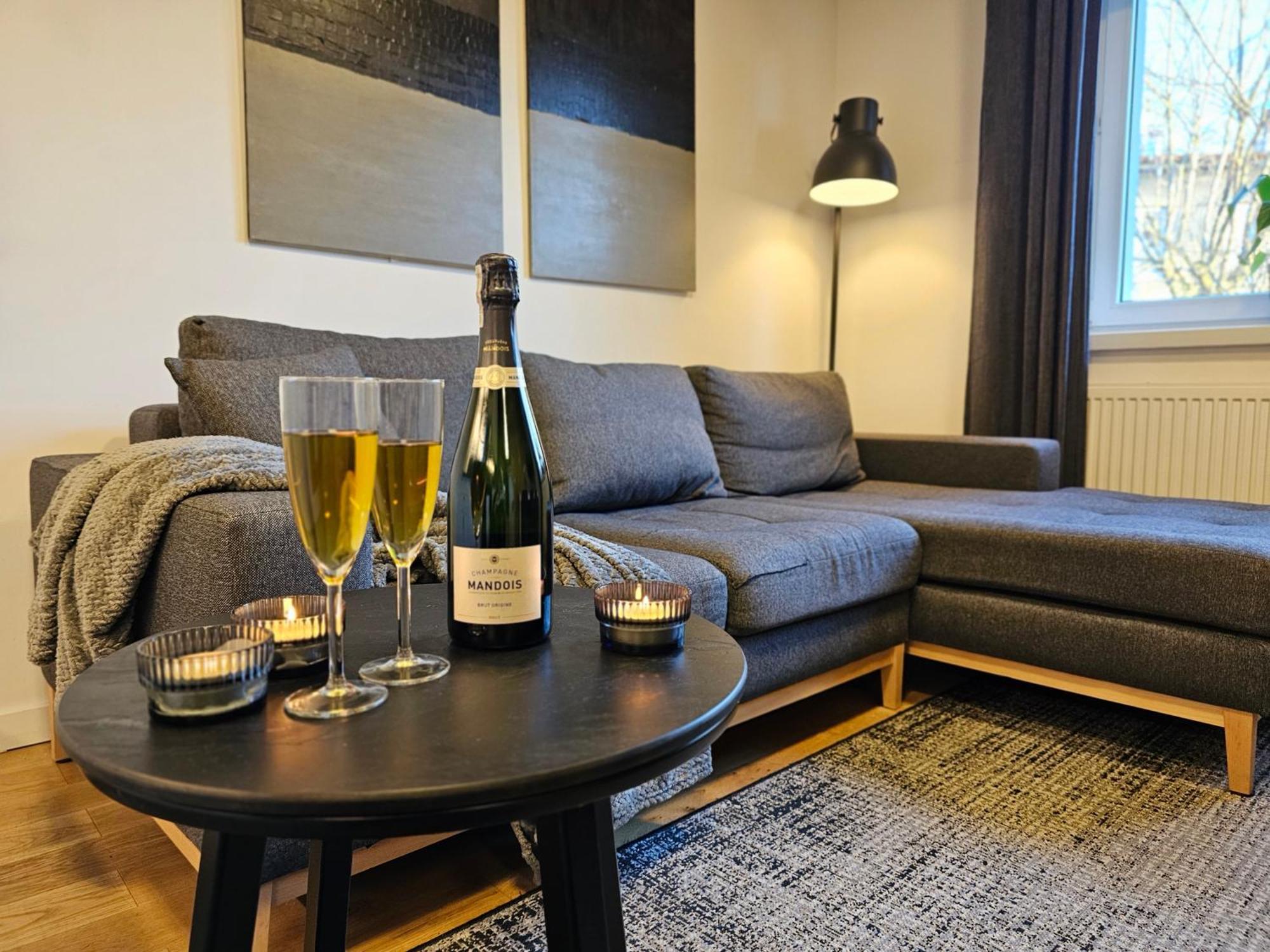 Urban Apartments Premium No 3, Free Private Parking, Self Check-In Chorzow Exterior photo